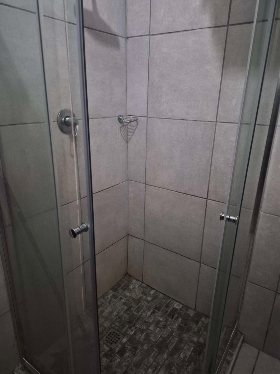 2 Bedroom Property for Sale in Port Elizabeth Central Eastern Cape